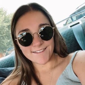 Meet your Posher, Jenna